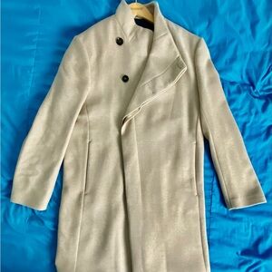 Top coat in beige from zara in excellent condition!!!!